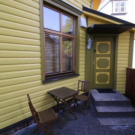 Saeaese Apartment